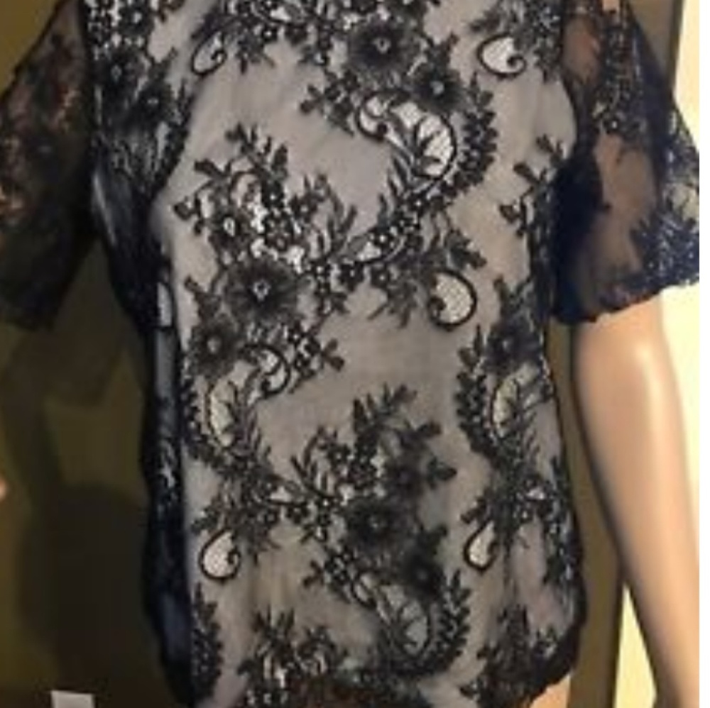 Woman's " Who What Wear" blouse